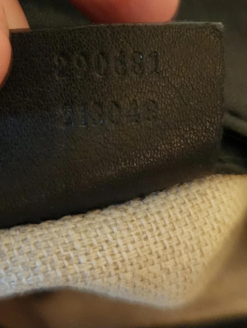 Gucci 1970 Black Leather Shoulder Bag - Picture 8 of 13